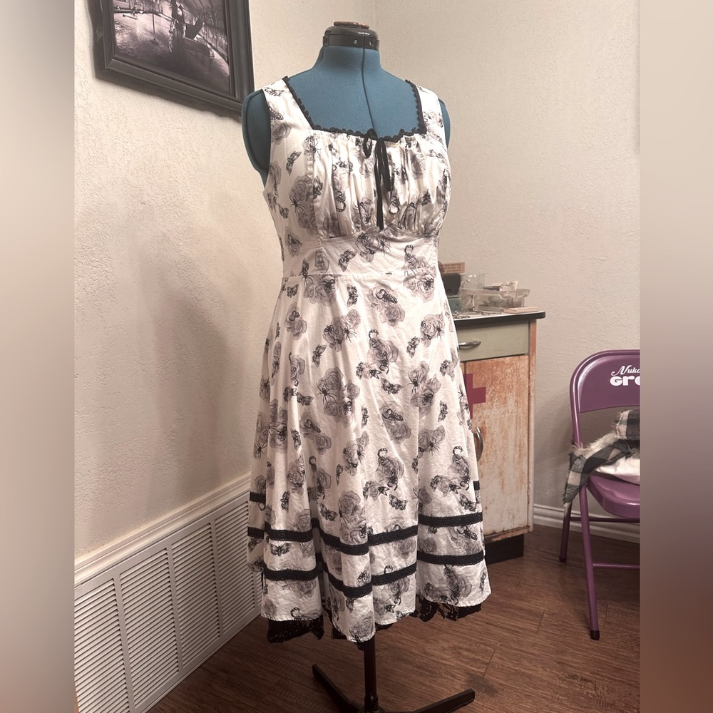 Hot Topic Corset Back Dress